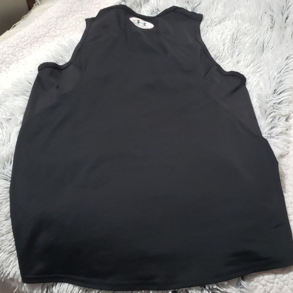 UNDER ARMOUR HEATGEAR BLACK TANK TOP SIZE MEDIUM - Picture 7 of 8